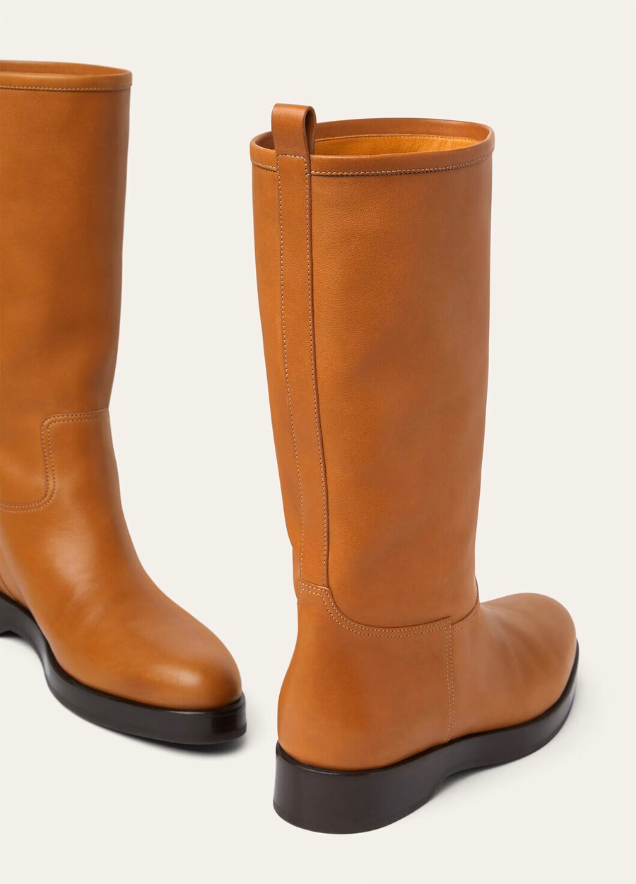 John Boot curtiu couro de bezerro