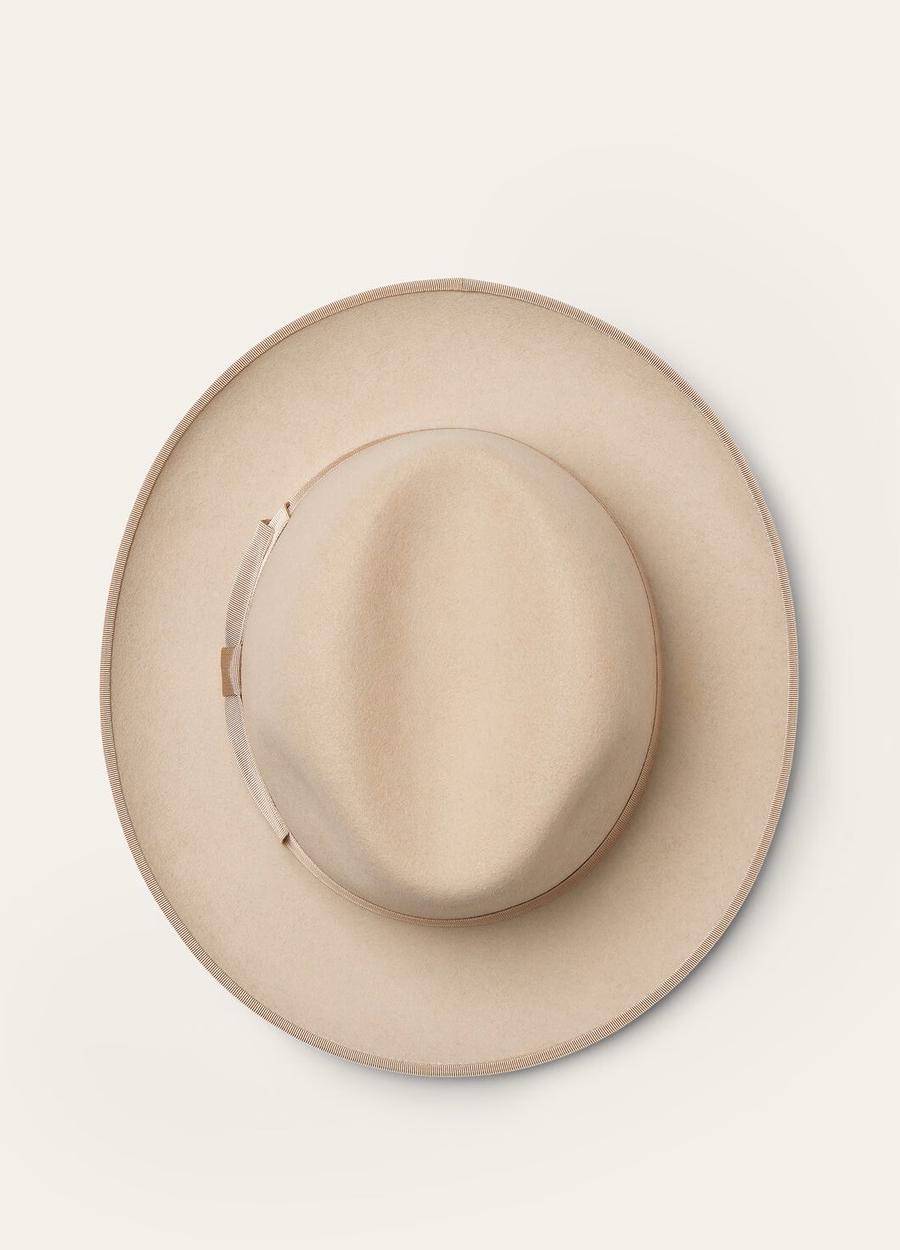 Gorro de bebê Sergio em cashmere com pele de coelho e pedra Inca