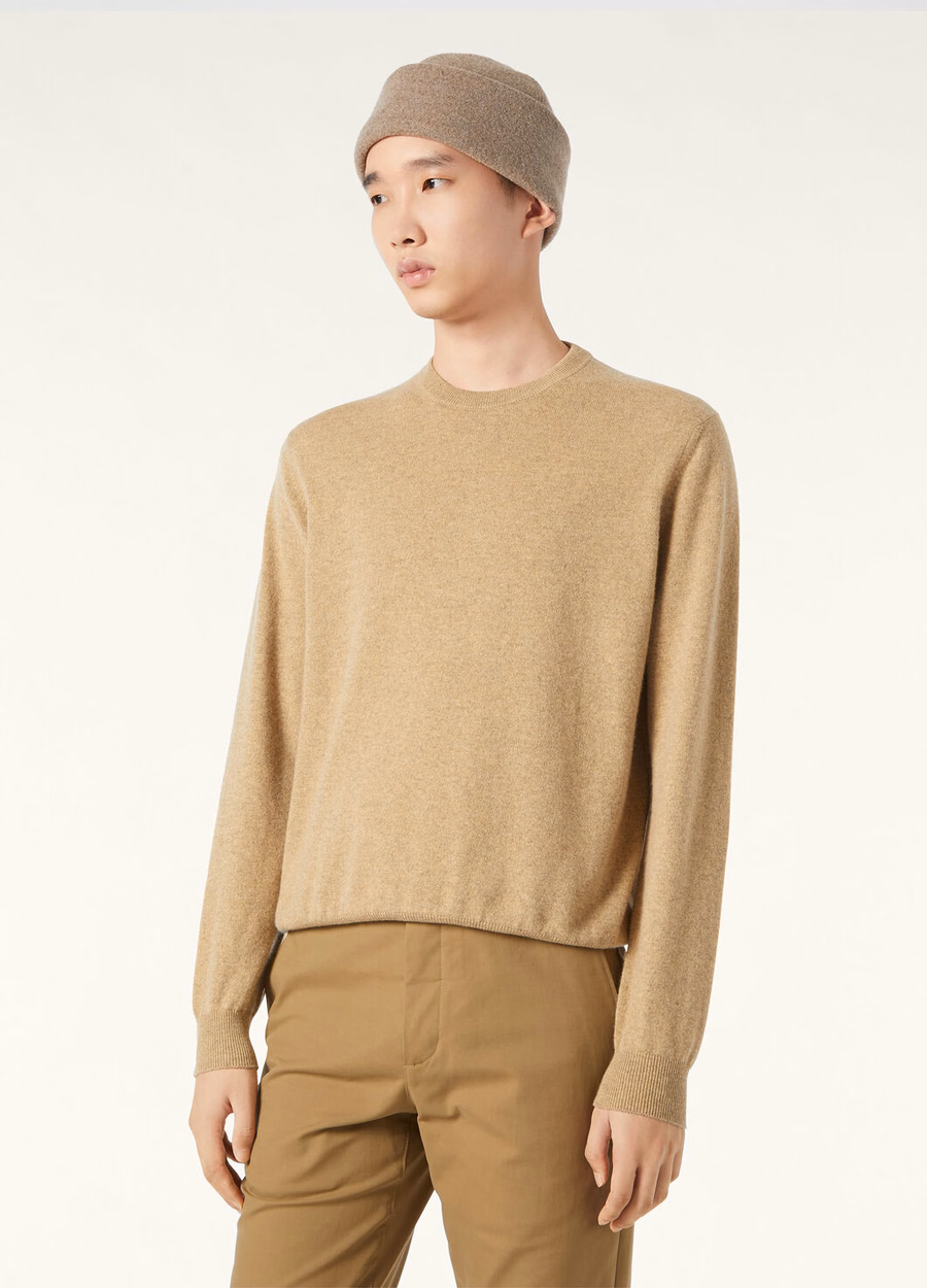 Gola redonda clássica em cashmere baby cru com mechas mel