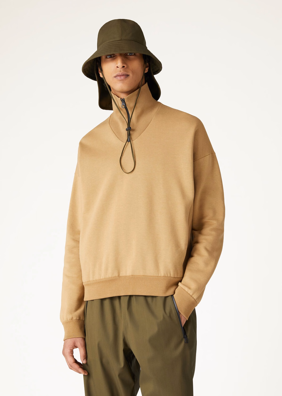 Suéter Larecchio em algodão e cashmere com detalhes em dourado.