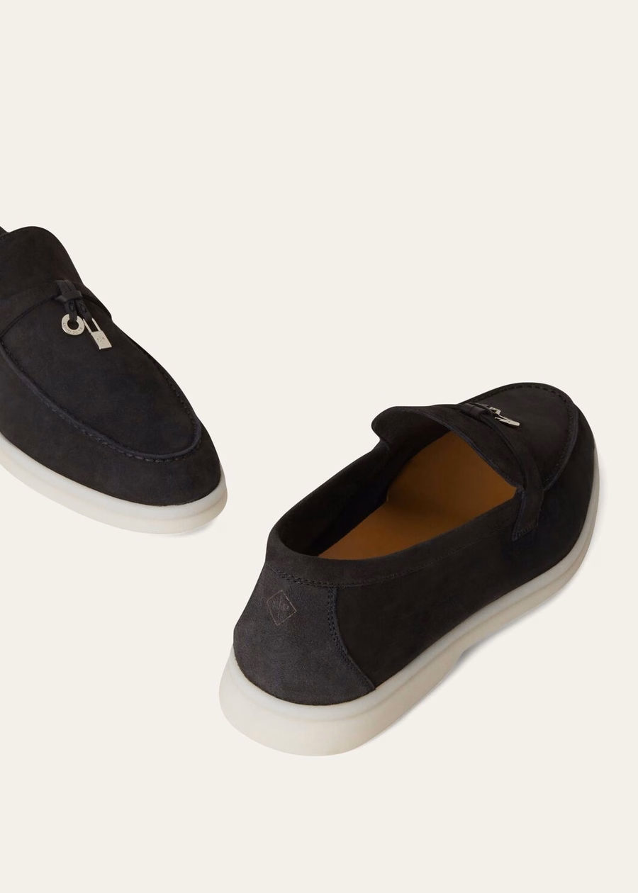 Mocassim Summer Charms Walk em camurça caviar