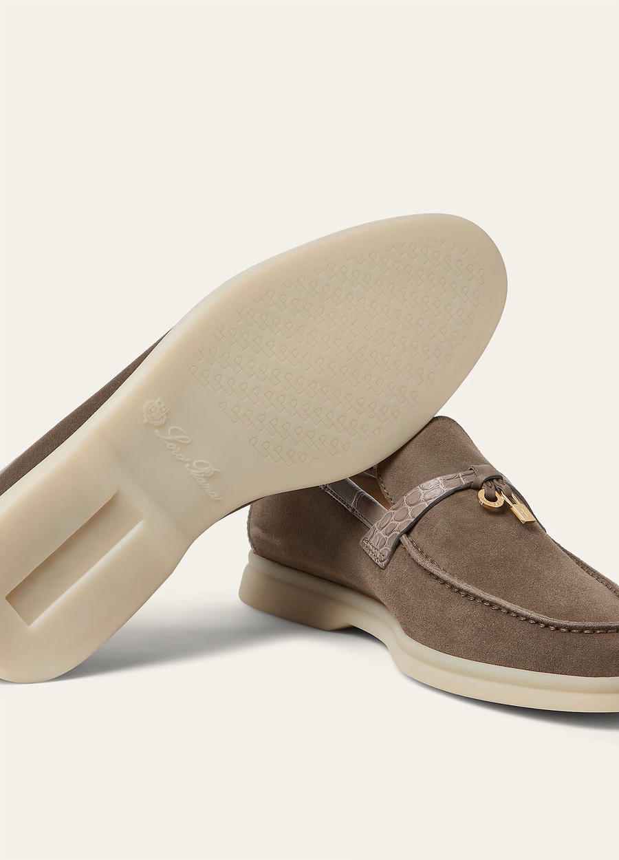 Mocassim Summer Charms Walk em camurça cinza-claro