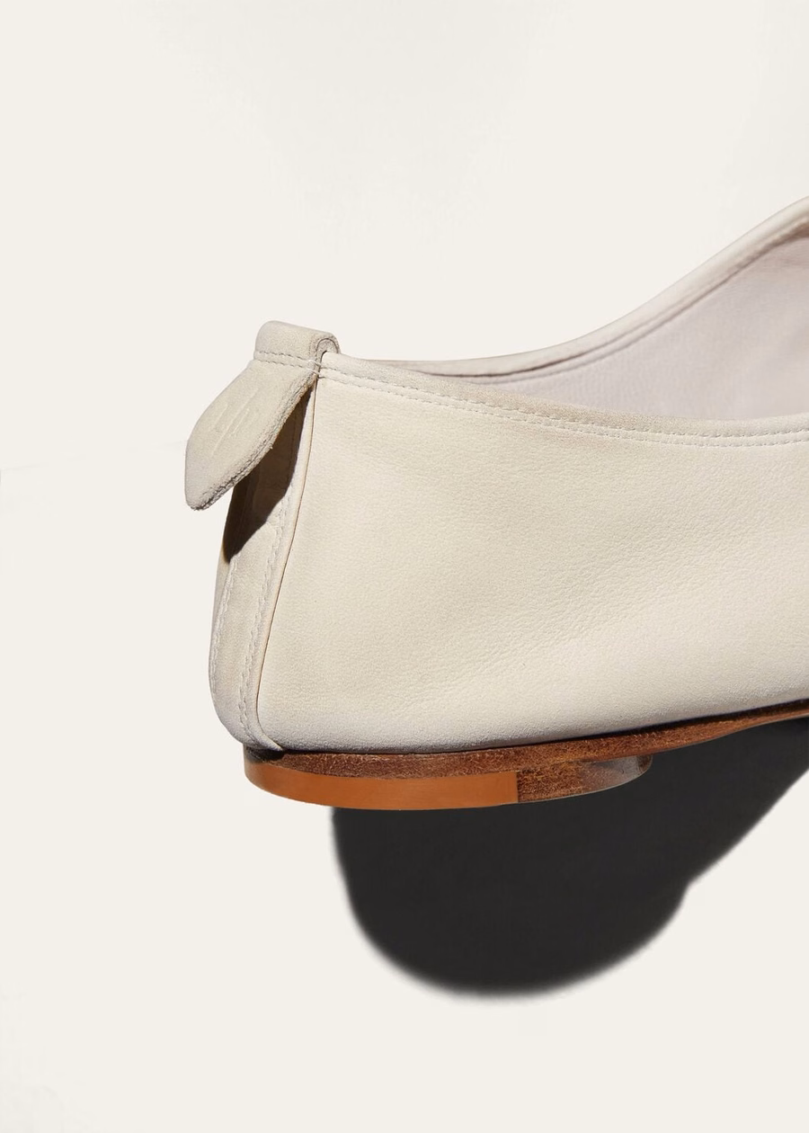 Mocassim Flutuante Whisper em Couro de Bezerro Branco