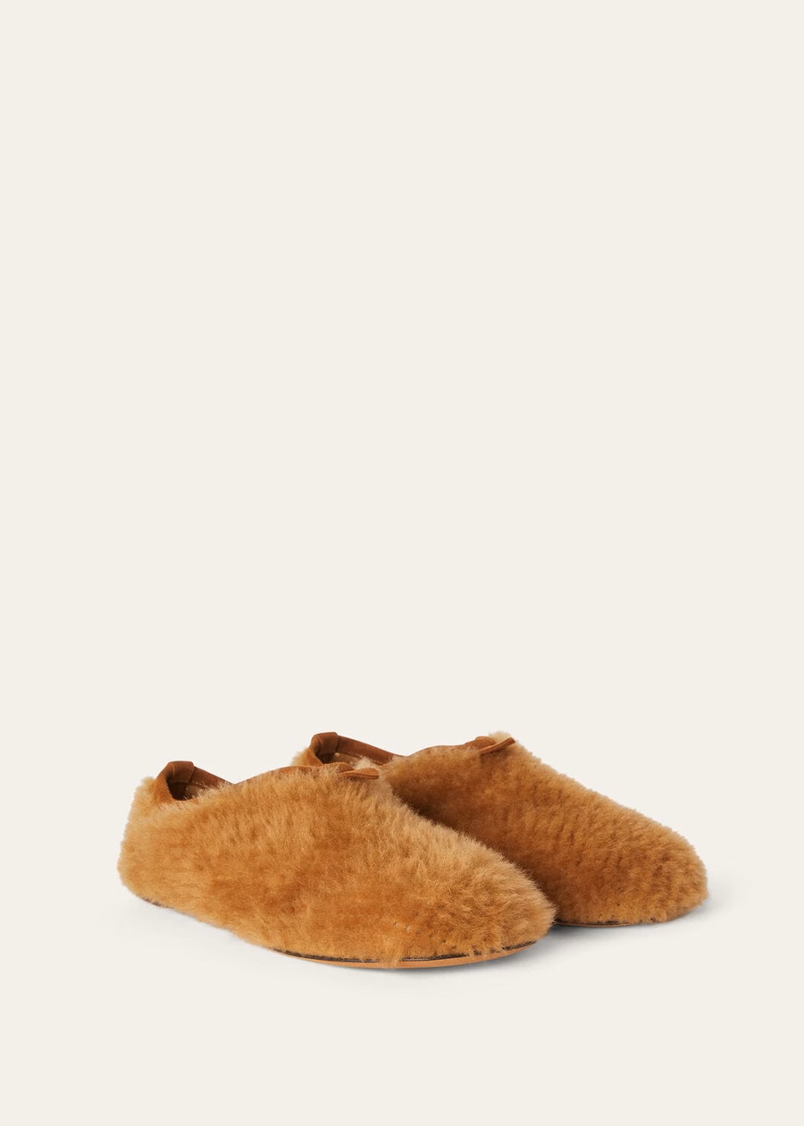 Mocassim plano e macio em pele de carneiro cor gengibre mesclado com dourado