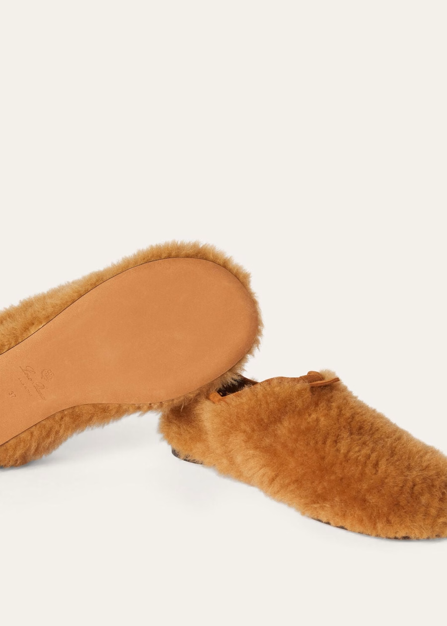 Mocassim plano e macio em pele de carneiro cor gengibre mesclado com dourado