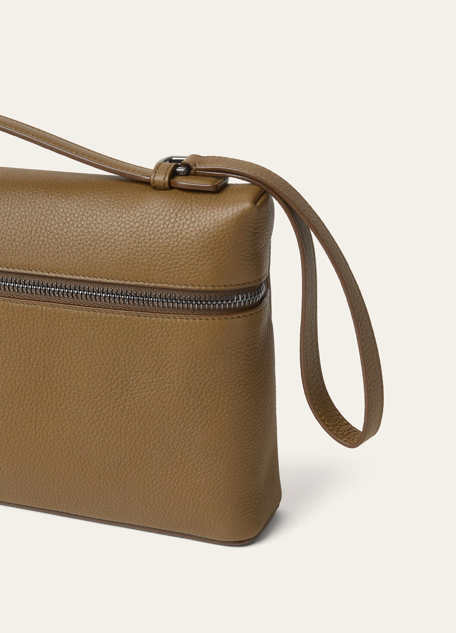 Bolsa adicional L29 em pele de vitelo granulada com alcaparras salgadas/Ônix