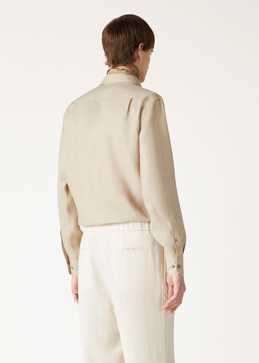 Camisa Andre de linho em tom taupe terroso