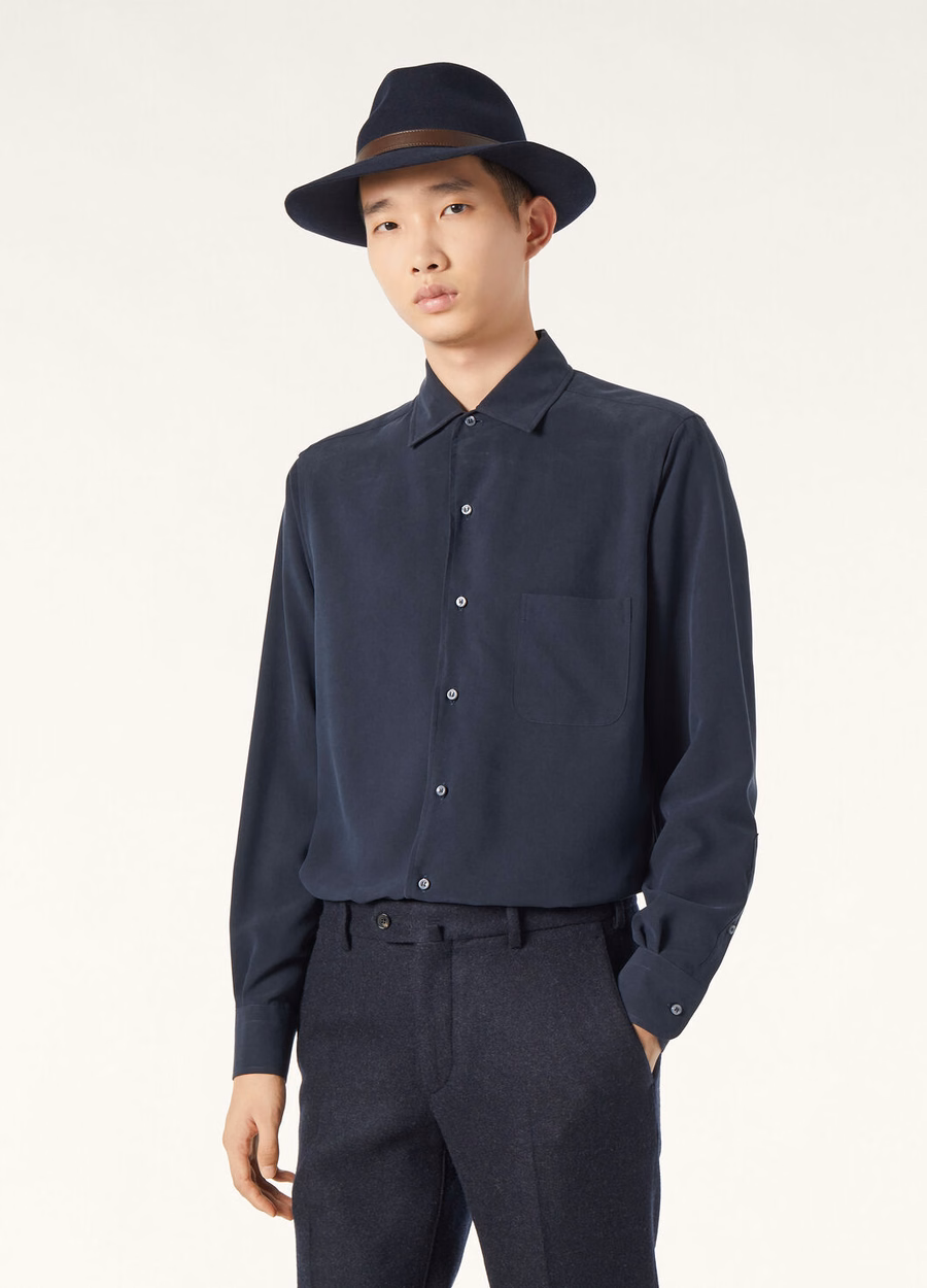 Camisa André de seda azul marinho