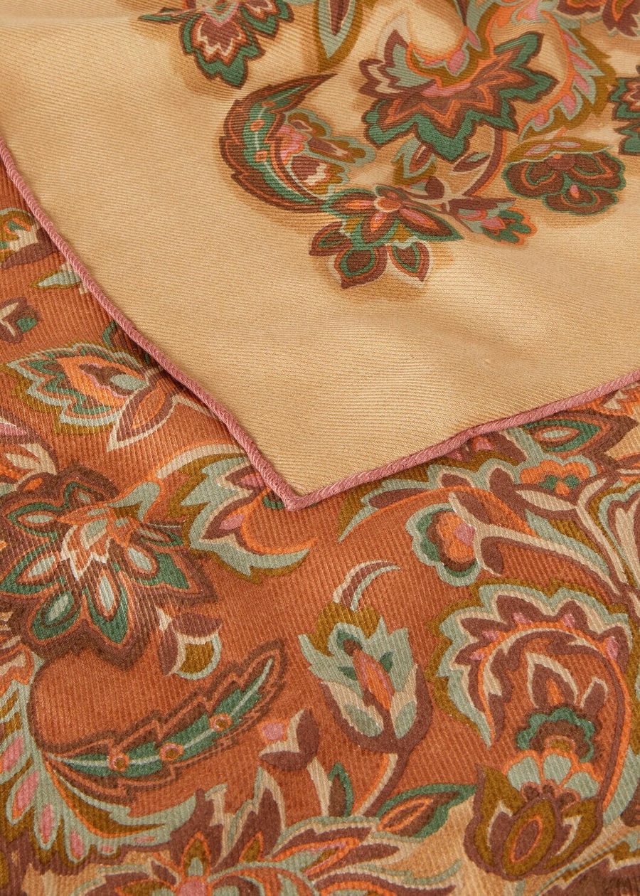 Xale de seda e cashmere em tons de terracota/biscoito/faiança