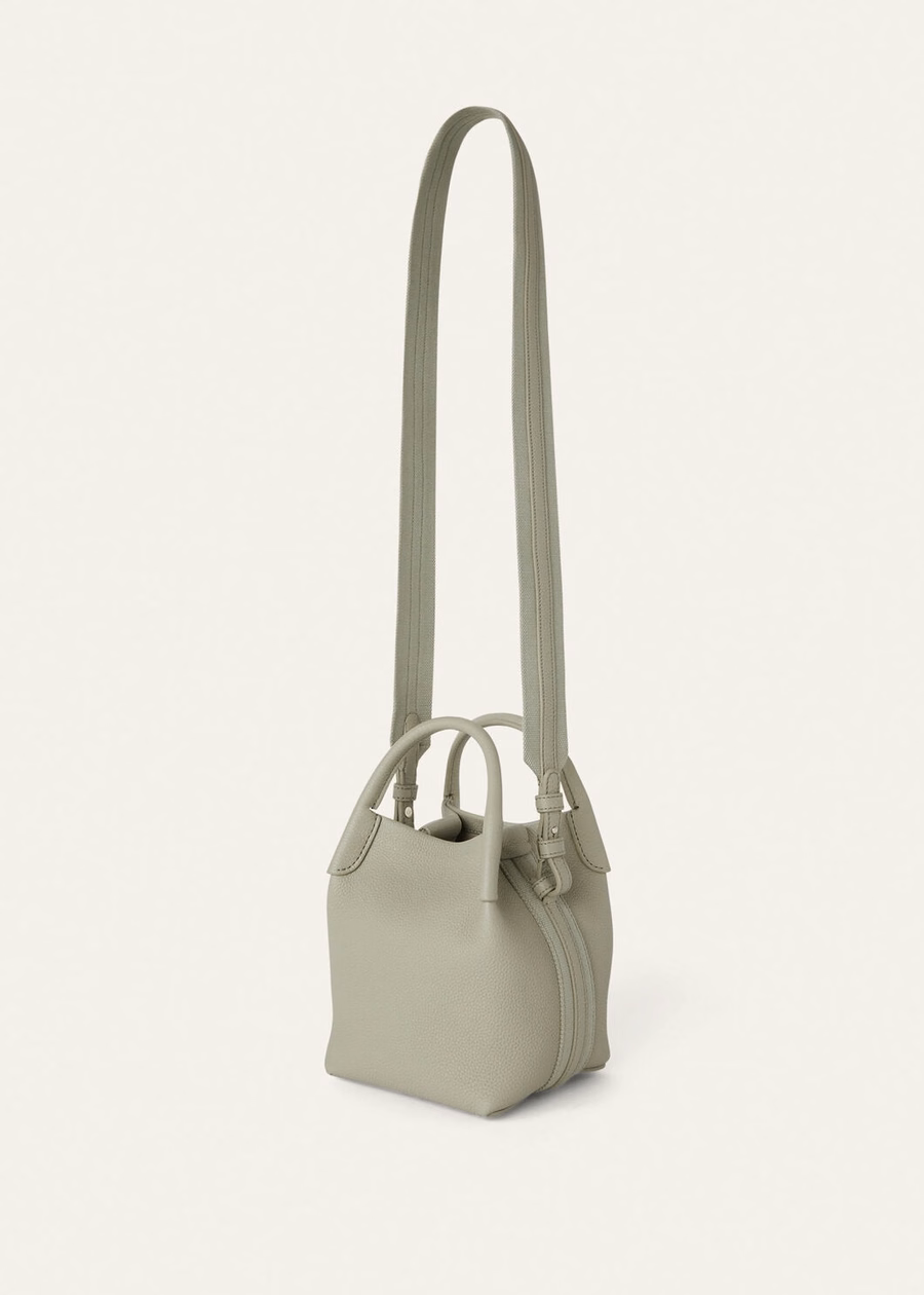 Micro Bale Bag Light Wasabi Granulado em Couro de Bezerro