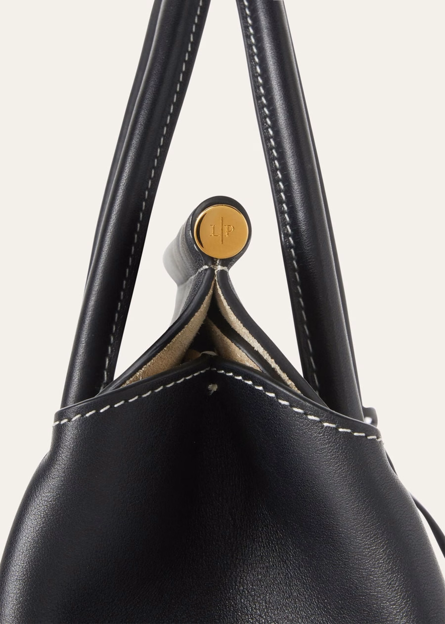 Bolsa Loom L25 em couro de bezerro preto/dourado.