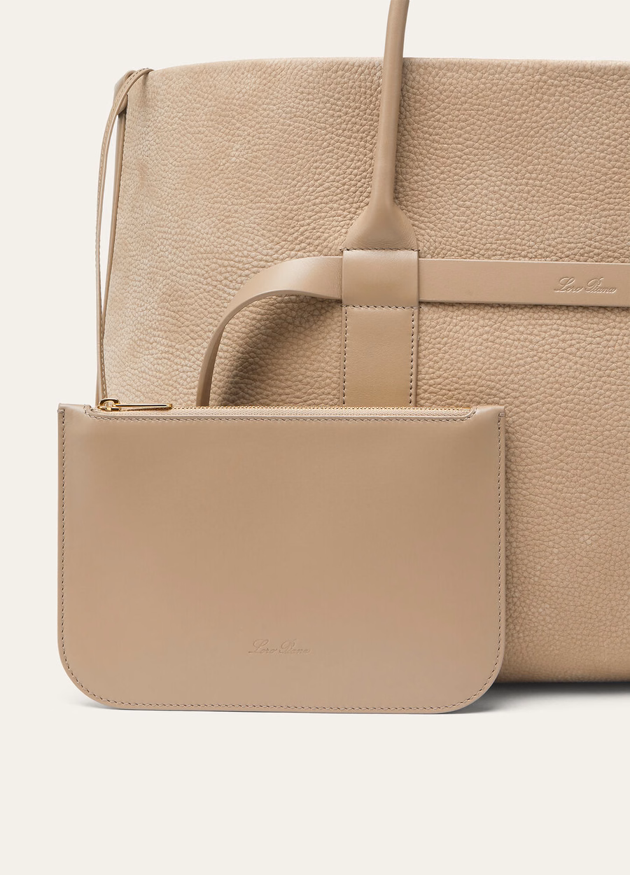 Bolsa grande Shopper Fume Taupe/Sun Gold em couro de bezerro com argola