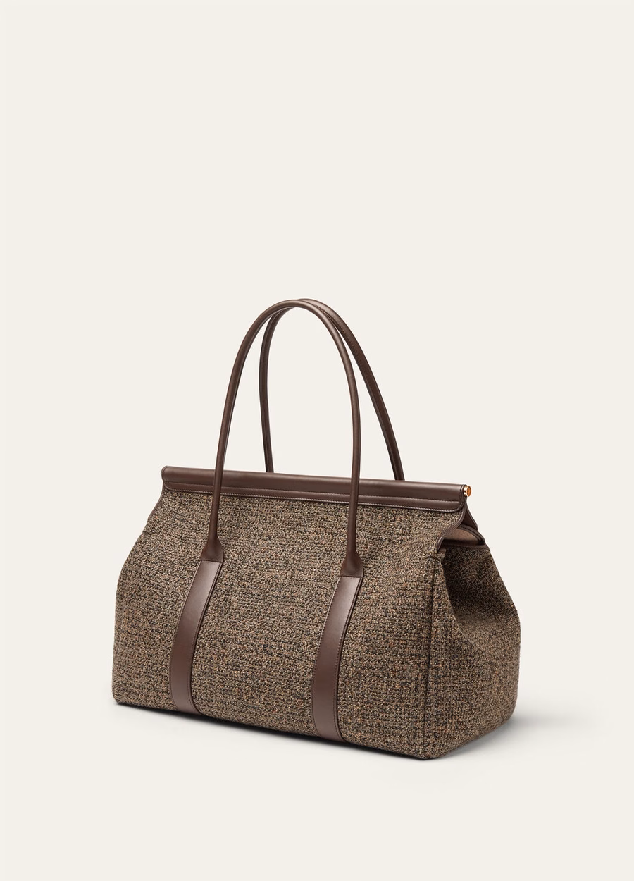 Bolsa Loom L37 em seda, lã e cashmere nas cores marrom quente/chocolate escuro/alcaçuz/dourado.