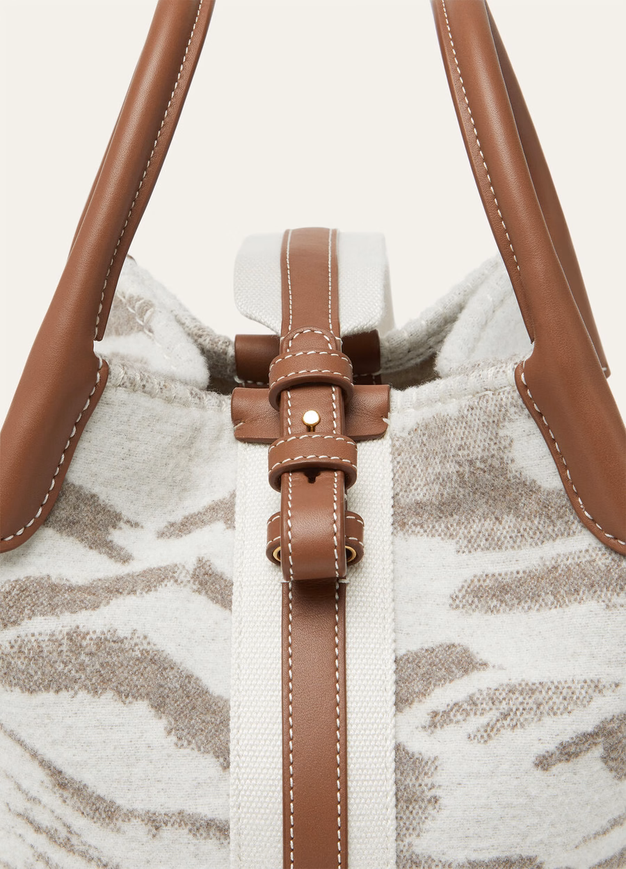 Bolsa pequena de cashmere em lã virgem, nas cores cinza acinzentado/pedra de inverno/turquesa/dourado.
